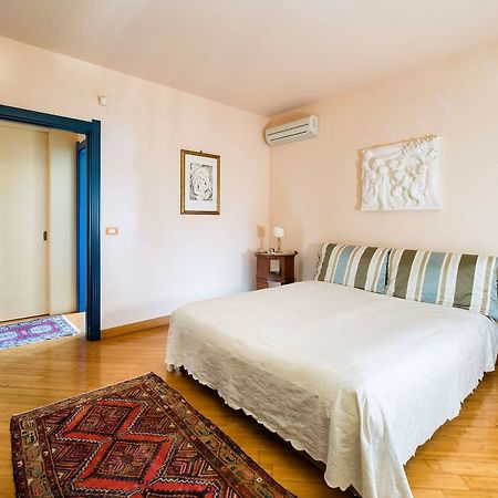 Villa Ghadir Messina Exterior foto